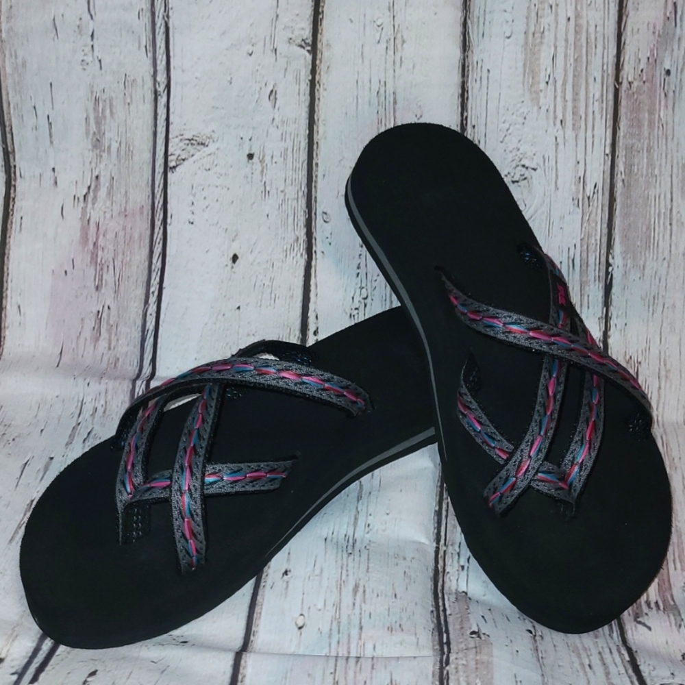NWOT TEVA Olowahu Flip Flop Sandals Womens Sz 5